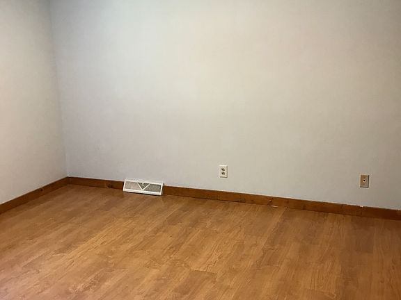 3rd image of 10505 Chapman Hwy APT 3
