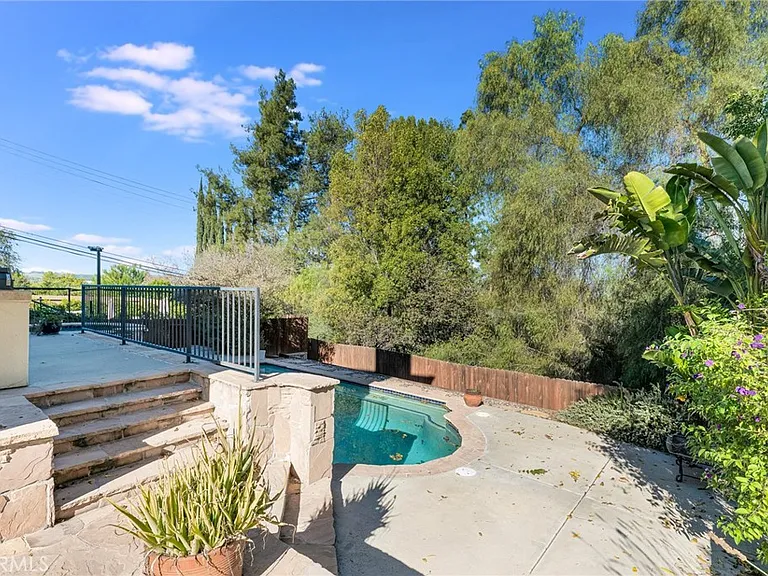 22781 Macfarlane Dr — Photo 42