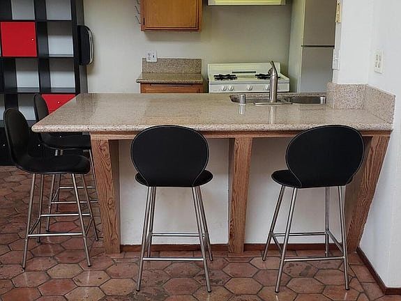 2nd image of 2305 Glendale Blvd #203