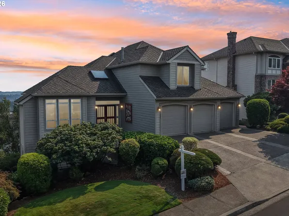 11904 SW Viewcrest Ct, Tigard, OR 97224