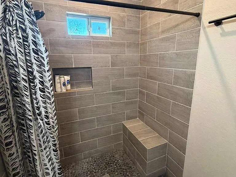 251 E Woodlawn Ave — Photo 16