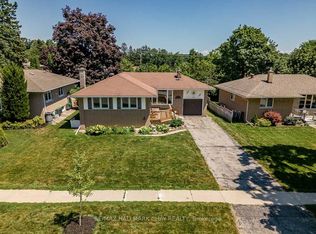 23 Downsview Dr, Barrie, ON L4M4P7