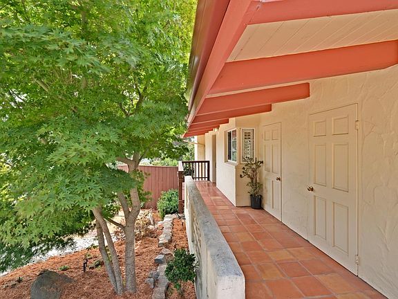 4th image of 317 Los Altos Dr