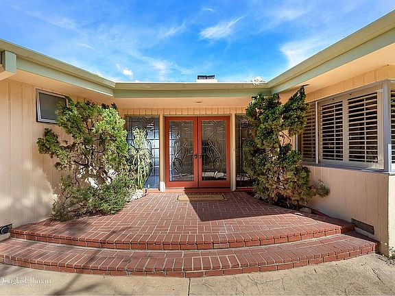 5th image of 2207 Jeffersonia Way