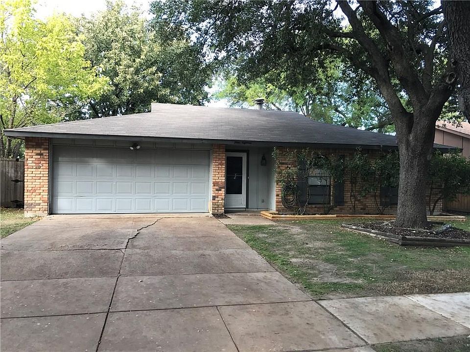 1st image of 418 Lake Park Dr