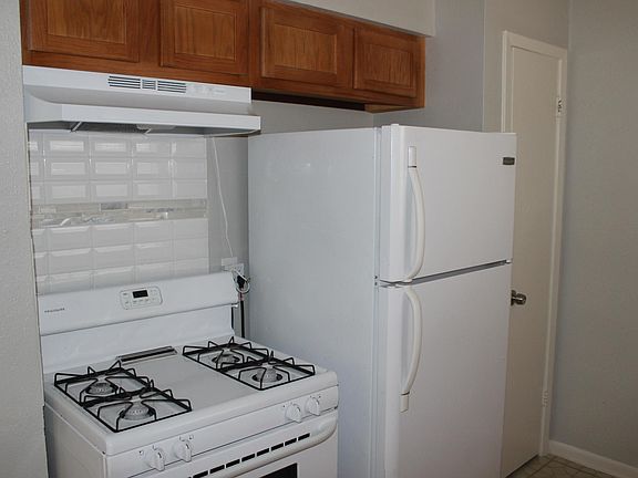 4th image of 1241 Cedar St APT 4