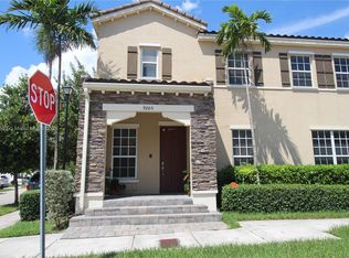 9205 SW 170th Pl, Miami, FL 33196