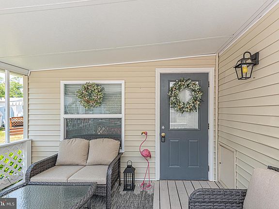 4th image of 277 Woodhaven Ct