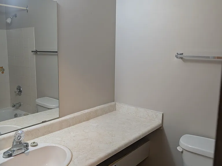 6-707 3rd Ave NW #6 — Photo 12