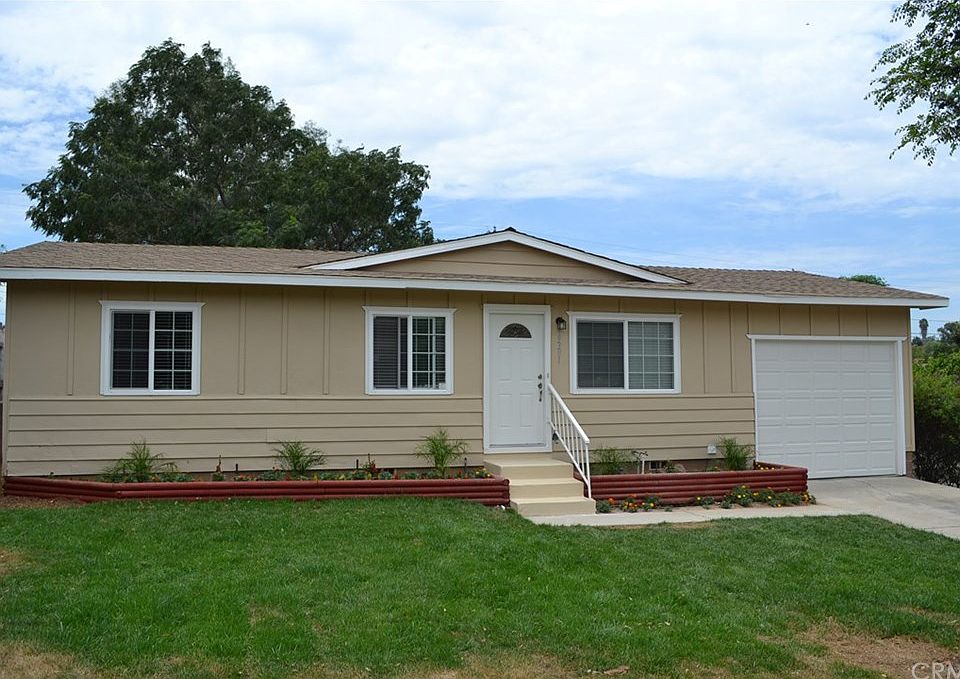 1st image of 19381 Envoy Ave