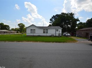 136 Davis St, North Little Rock, AR 72117