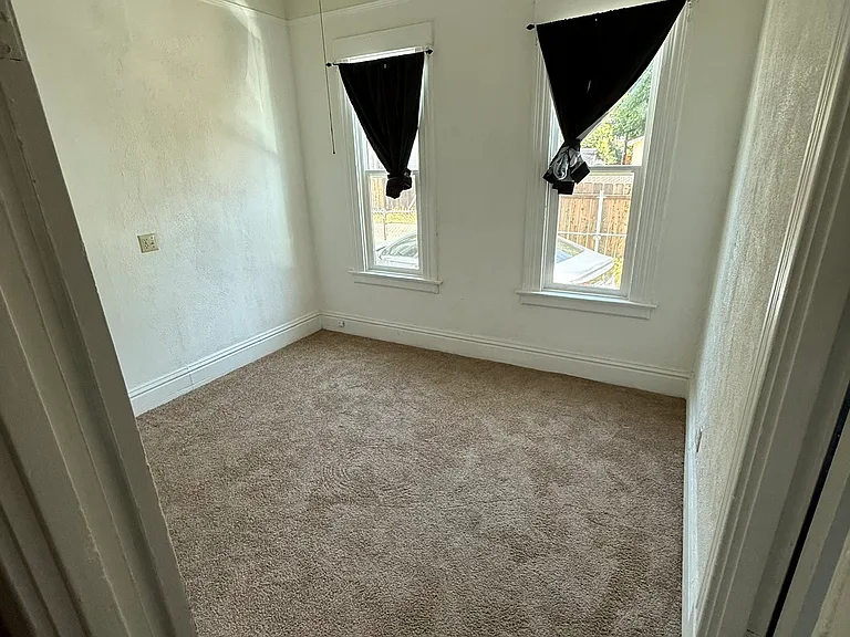 116 Forrest Ave — Photo 15