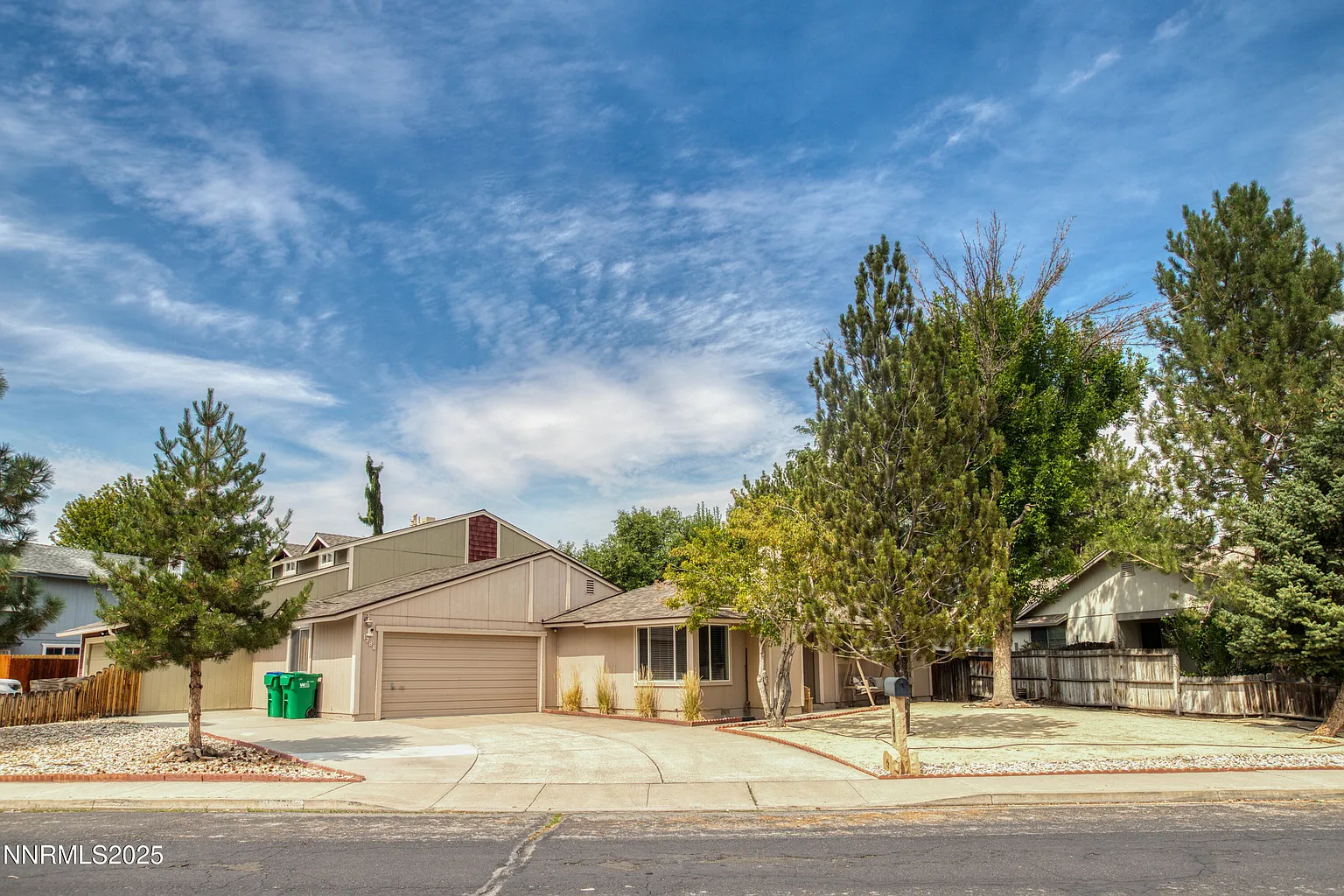 1788 Berkshire Dr photo 1