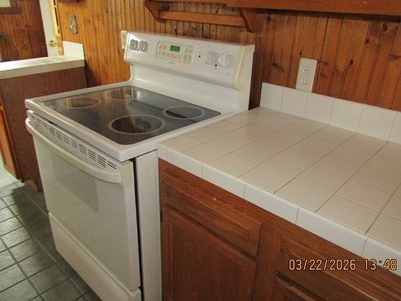 4th image of 103 1st St