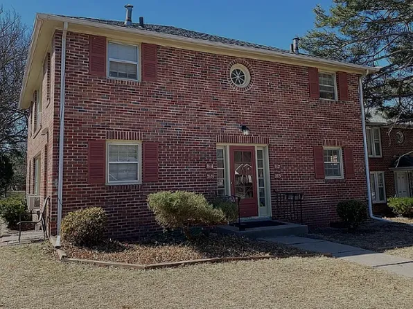 3539 Apple St #1, Lincoln, NE 68503