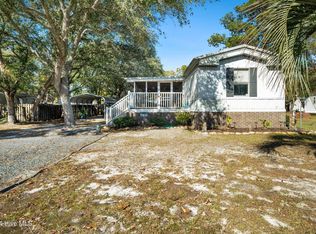 2180 Forest Dr SW, Supply, NC 28462