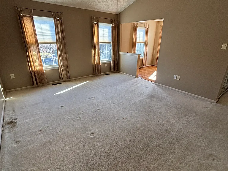 76 Honey Locust Ln — Photo 21