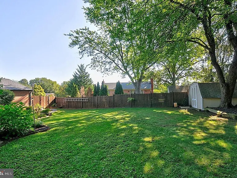 204 Belmont Dr SW — Photo 11