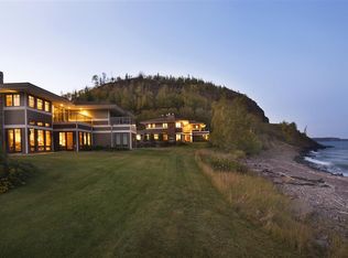 1754 Silver Cliff Ln UNIT 3, Two Harbors, MN 55616