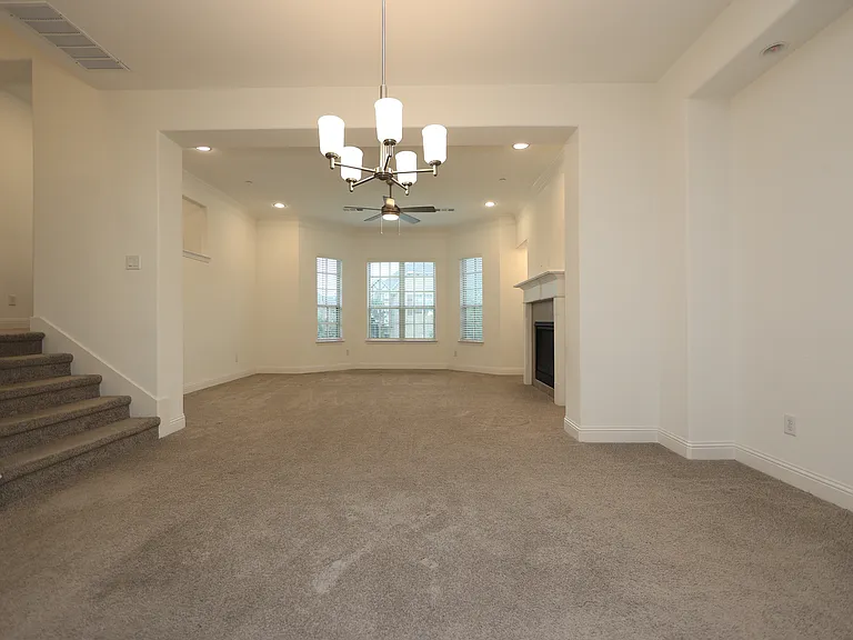 124 Canonbury Dr — Photo 8