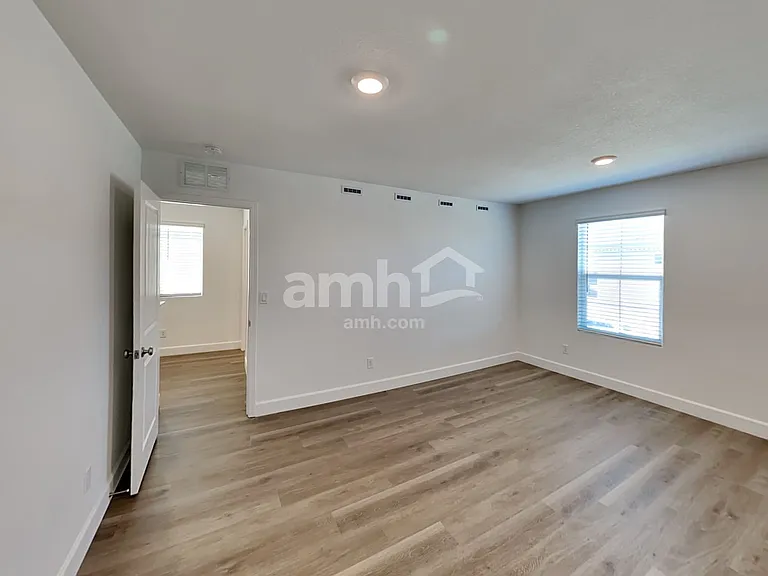 10433 Bar Harbor St — Photo 15