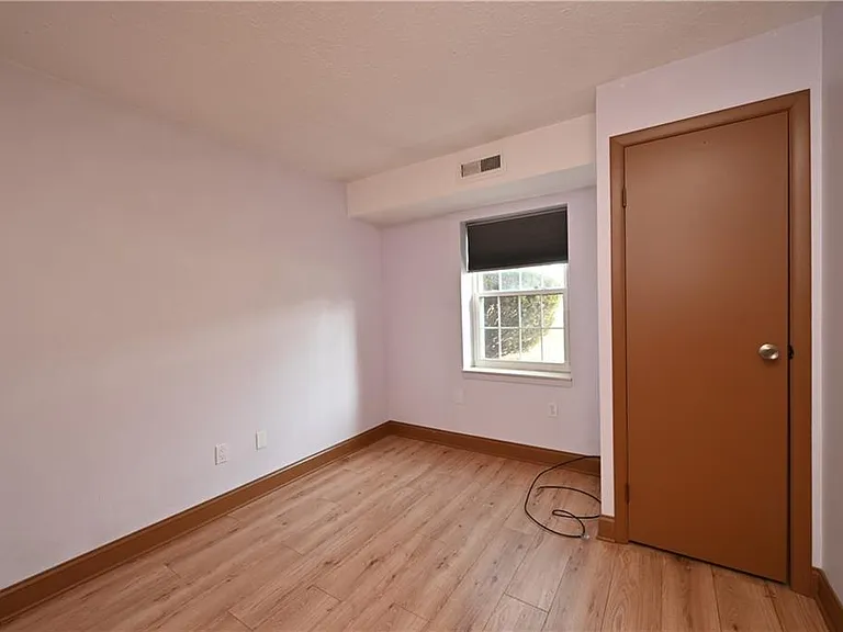 1900 King James Pkwy #101 — Photo 8