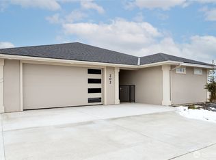 202 E Chinook Rd, Ellensburg, WA 98926