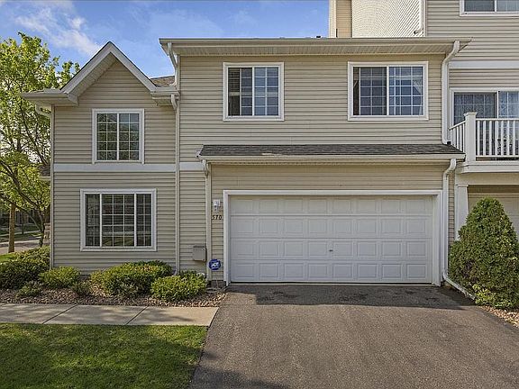 2nd image of 570 Willoughby Way W #W