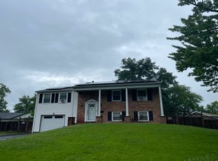 26 Newtown Ln, Willingboro, NJ 08046