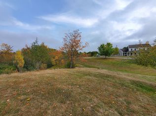 71 Ledge Rd, Yarmouth, ME 04096