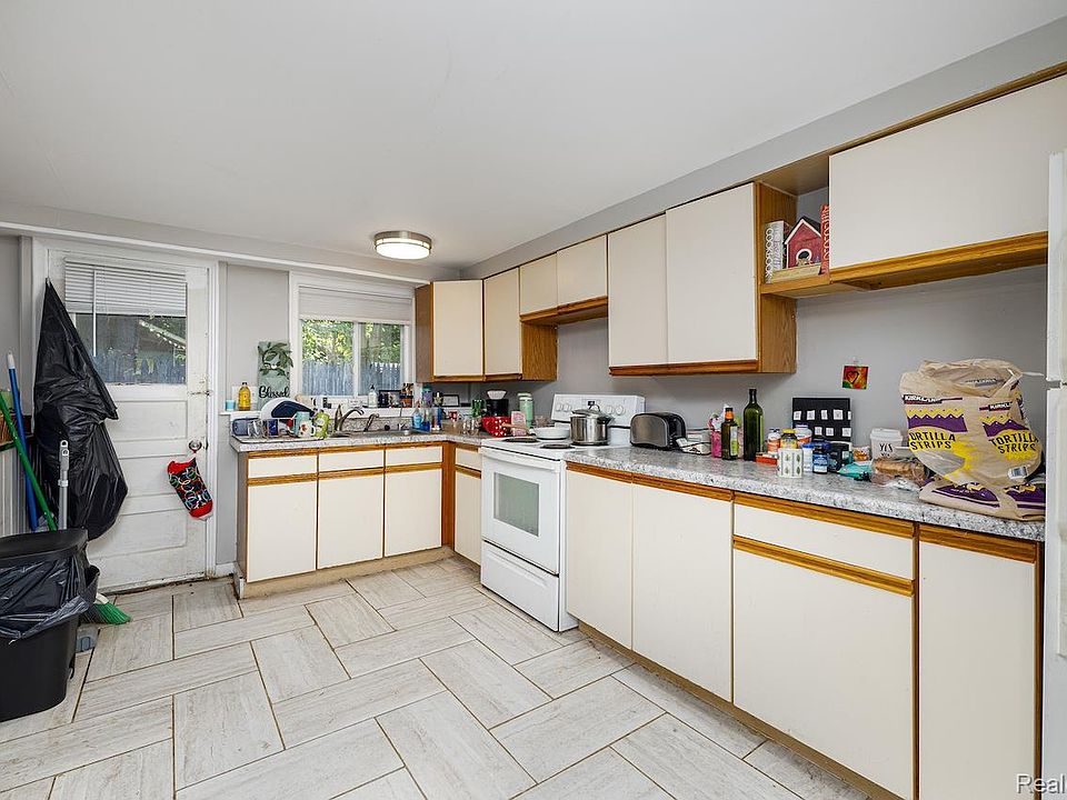 8595 Orchard, photo 19