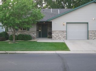 308 Valley View Drive Dr SE, Willmar, MN 56201