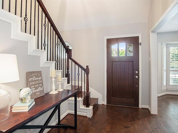 5th image of 11206 Pecan Creek Dr
