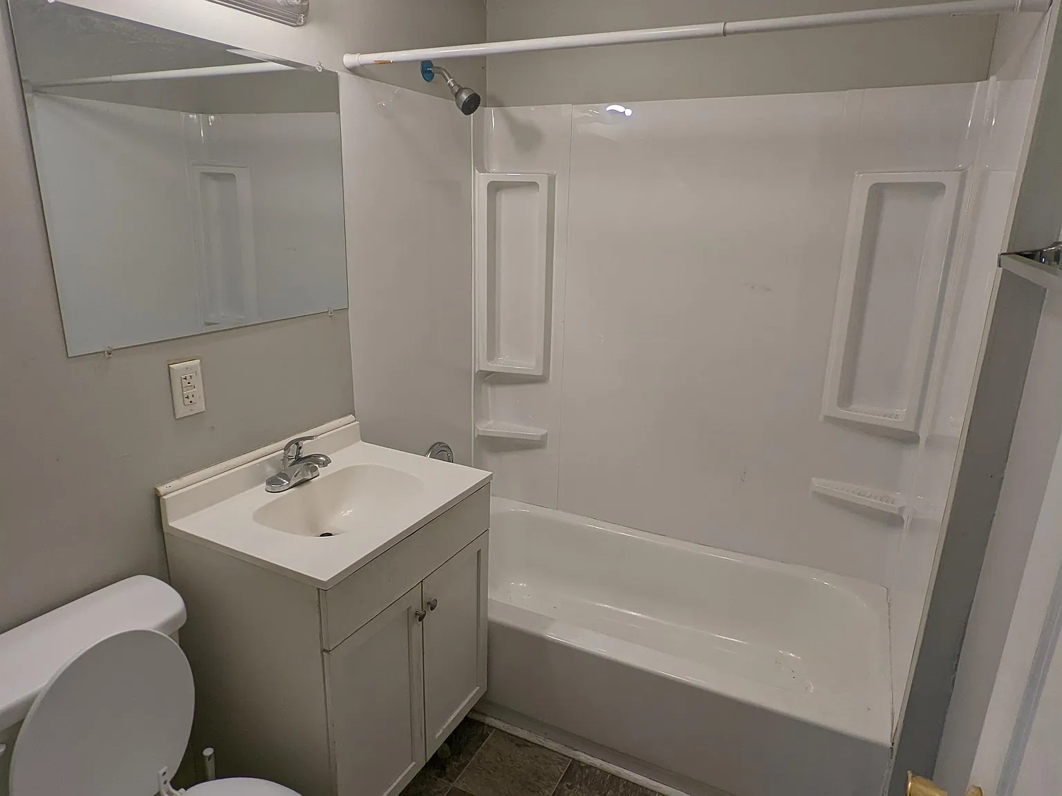 402 Bryan Street - 1 — Photo 4