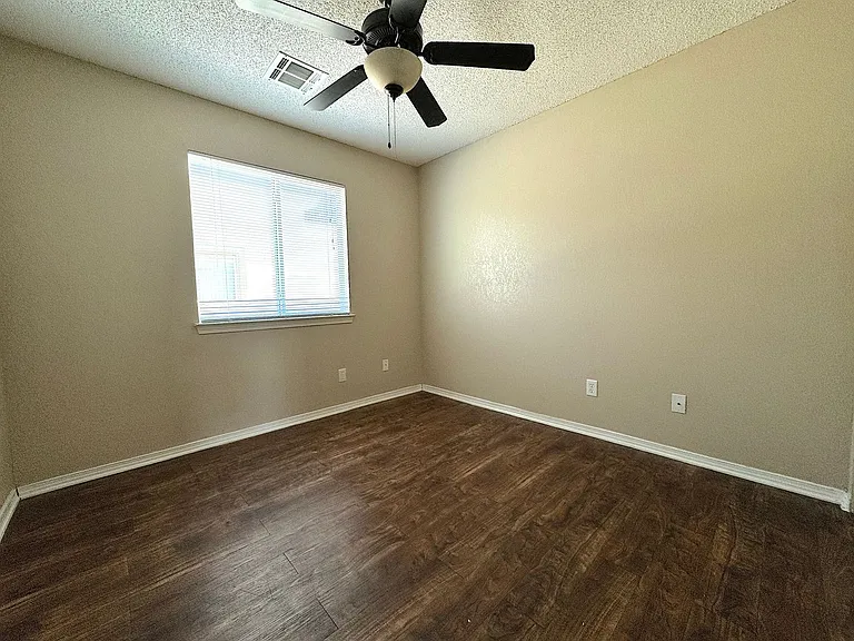 12981 Alfredo Apodaca — Photo 18