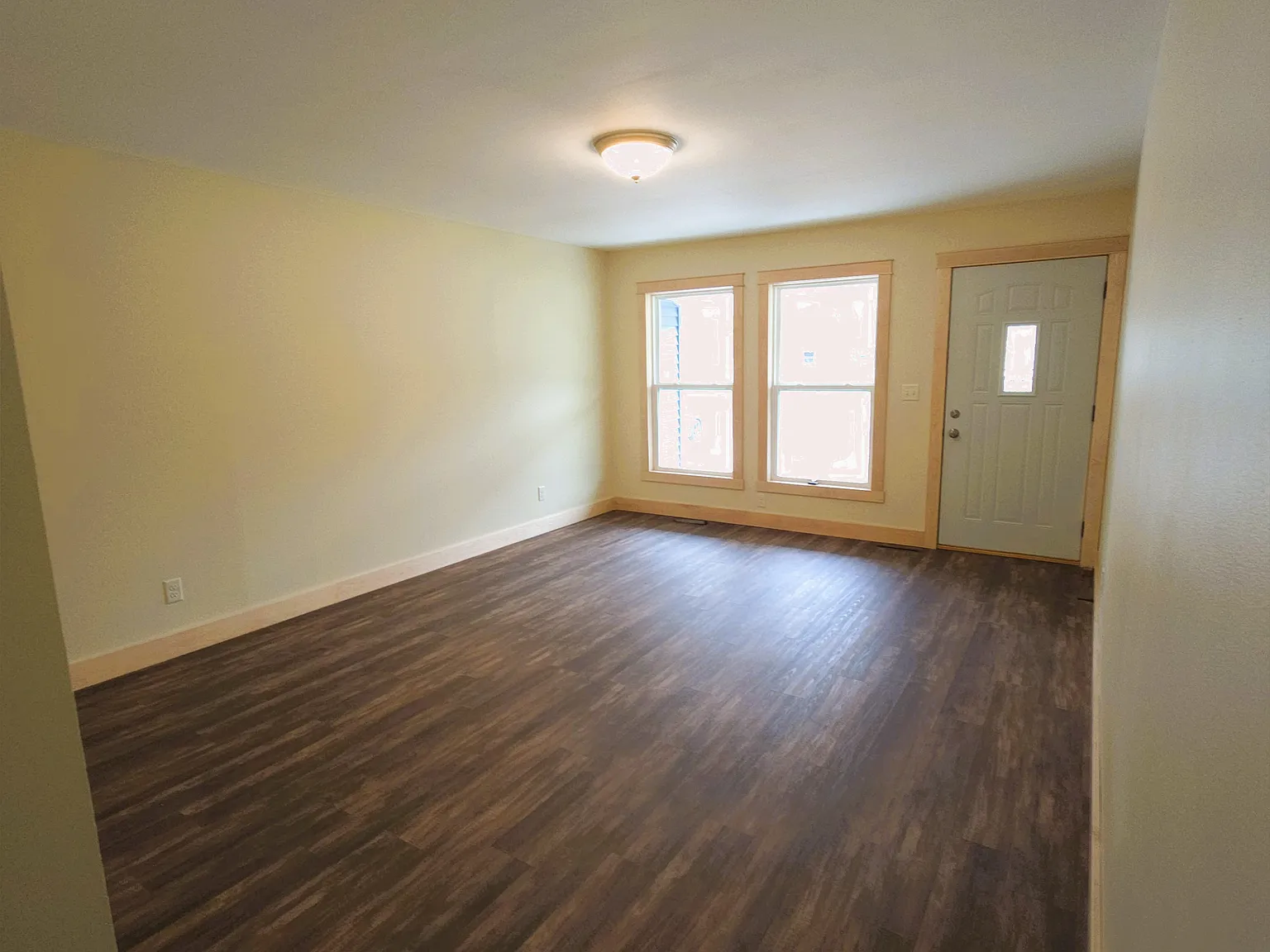3 bed, 1286 sqft, $1,800 — Photo 3