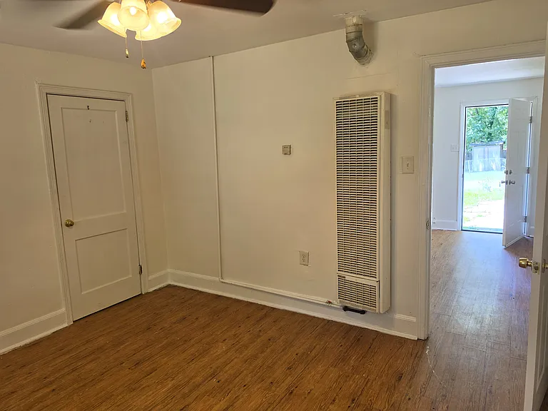 1506 Evergreen St #A — Photo 8