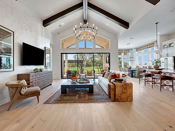 The Centeno - Family Room