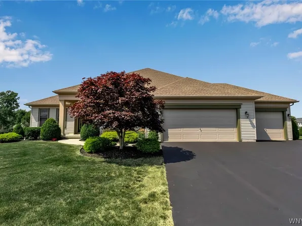 1 Lockhart Rd, Buffalo, NY 14224