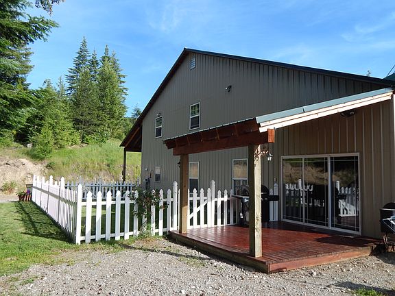 Covered Deck off Den