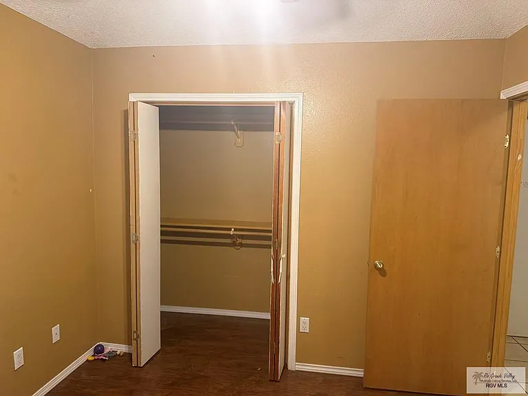 634 Rey Salomon St — Photo 16