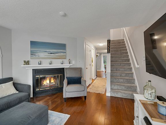 4th image of 266 Endicott Street #18