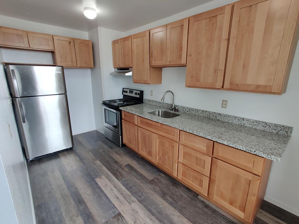 1st image of 1224 N I St