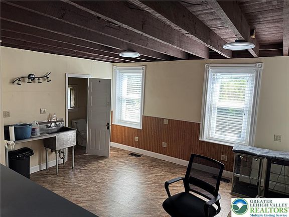 5th image of 3144 Hamilton Blvd