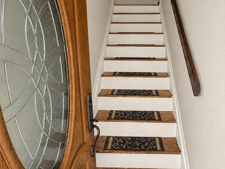 27 Luke Ct — Photo 2