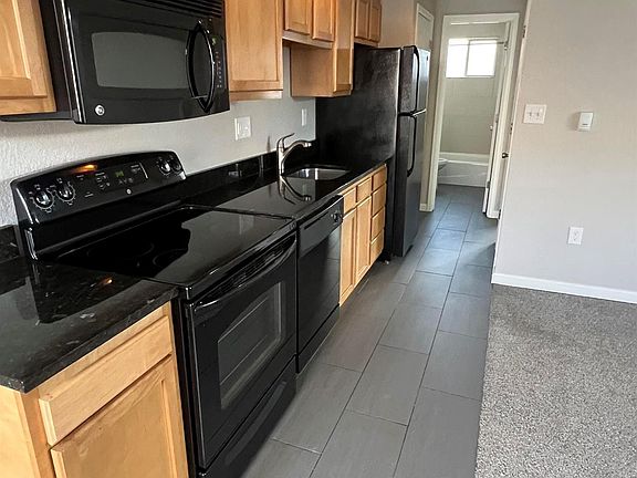 4th image of 1431 N Pearl St #306