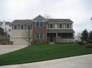 2232 Killarney Ct, Lawrence, KS 66047