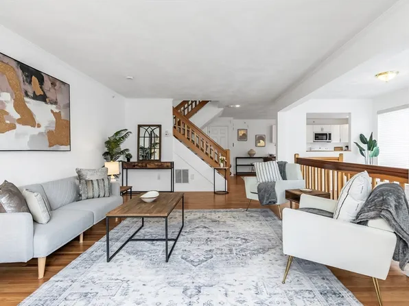 30 Cavendish Cir Unit 30, Salem, MA 01970