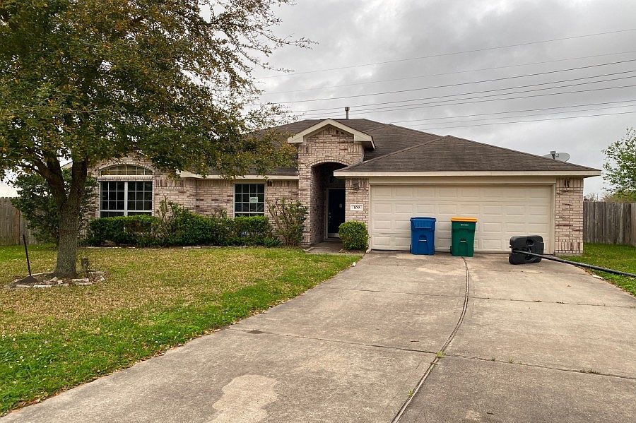 1st image of 109 Golden Sunset Ct