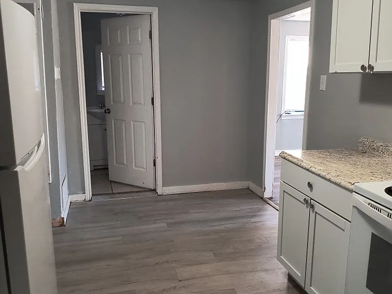 2812 N Farr St — Photo 2